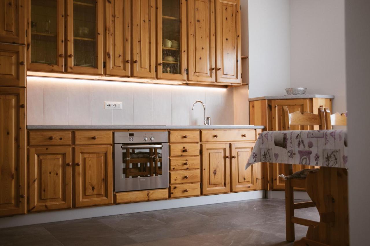 Agritur Rizzi Di Inama Ugo Bauernhof